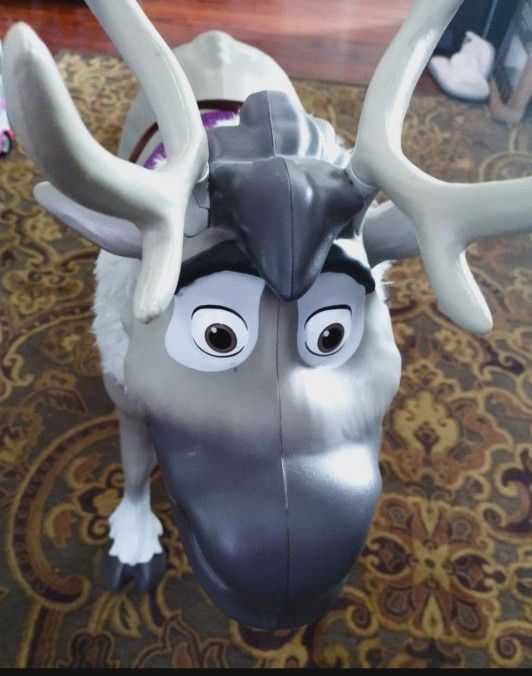 Disney Frozen 2 / Giant Playdate Sven Ride On Talking Reindeer Toy