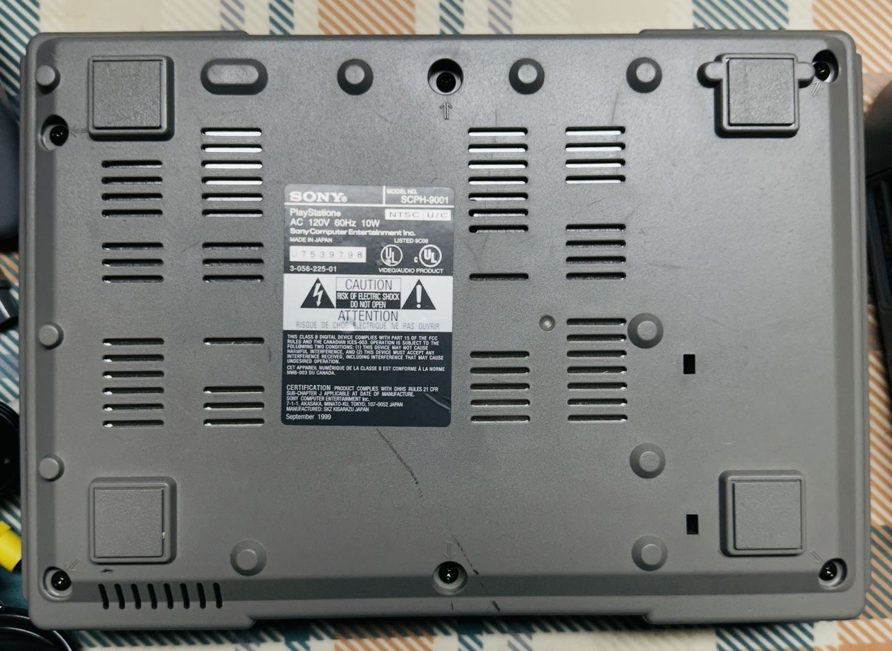 Sony Playstation PS1 Dual Shock Game Console SCPH 9001 With Extras