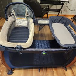 Pack And Play With Baby Bed And Diaper Changing Tray