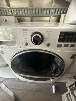 Washer dryer and pedastals or range stove