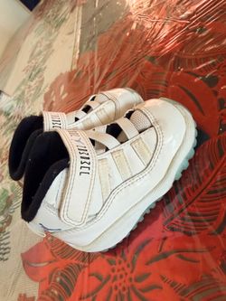 Baby shoes