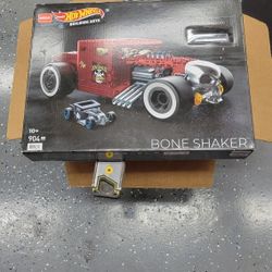 Hot Wheels Bone Shaker Building Set