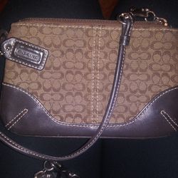 Coach Madison Gingham Print Saffiano Leather for Sale in Lakewood, CA -  OfferUp
