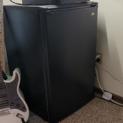 Kenmore Mini Fridge