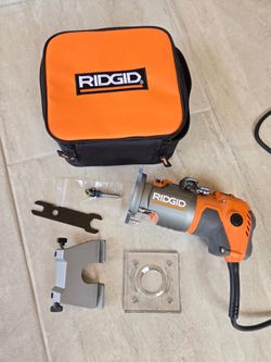 RIDGID corded 1-1/2HP Compact Fixed Base Router