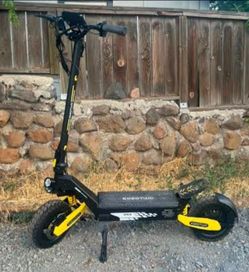 ELECTRIC SCOOTER