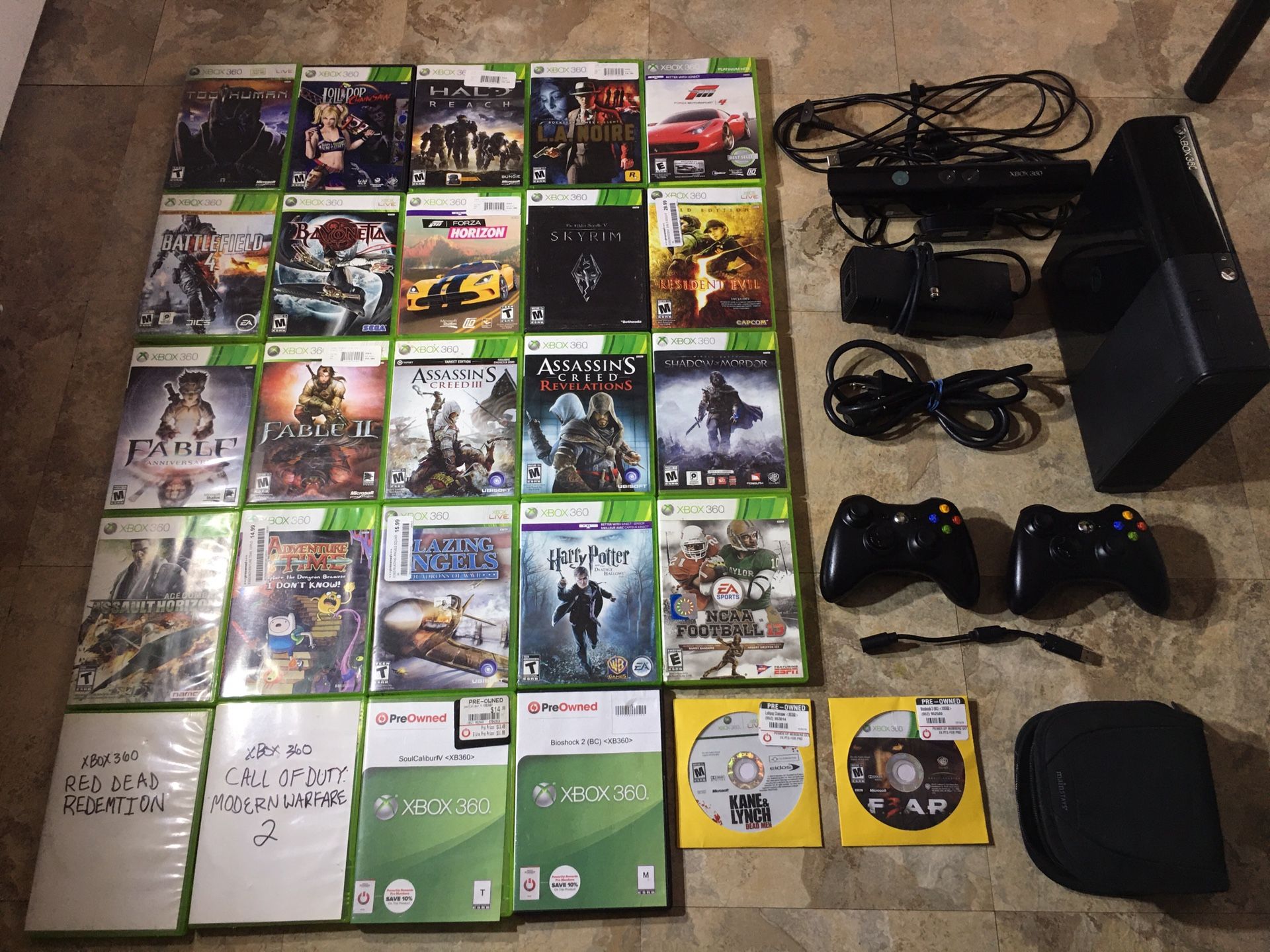 XBOX 360 WITH 34 GAMES 2 WIRELESS CONTROLLERS AND KINECT