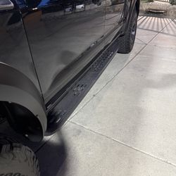 Ford Raptor R Steps 