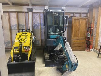 Mini Excavator AGTQH13R Enclosed Cab