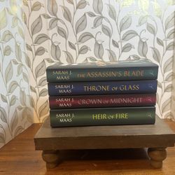 Throne Of Glass Books
