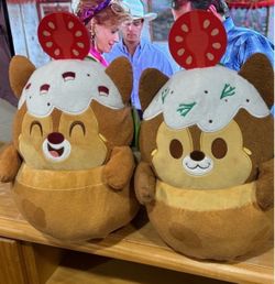 Disney lot chip n dale Minnie Mouse