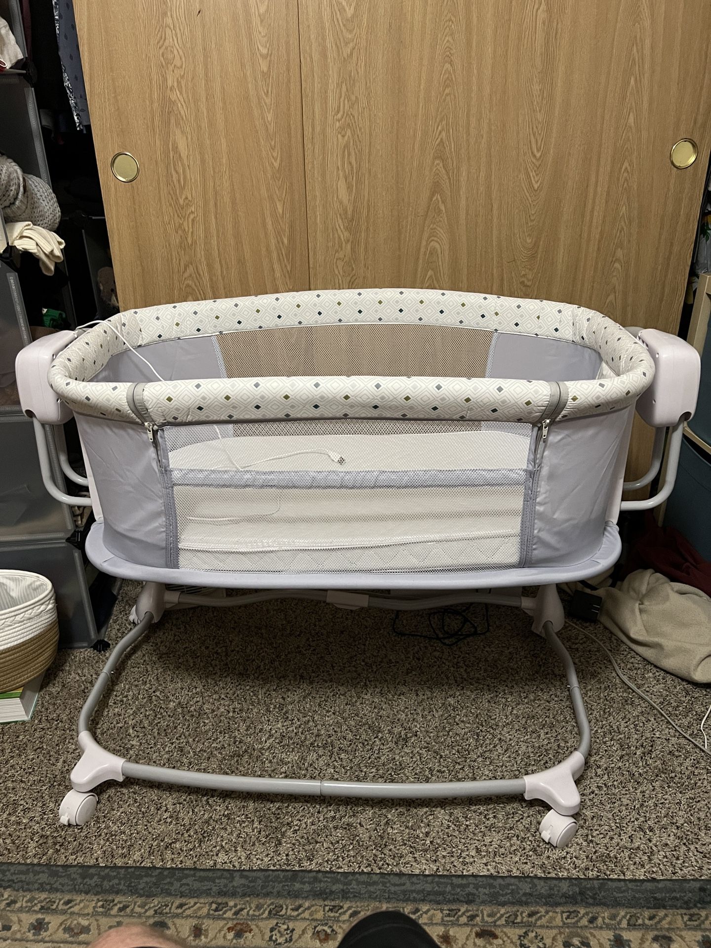 Bedside Bassinet 