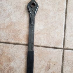 Wrench - Mega Lug Ratchet Wrench