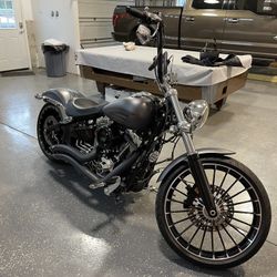 2017 Harley Davidson Breakout