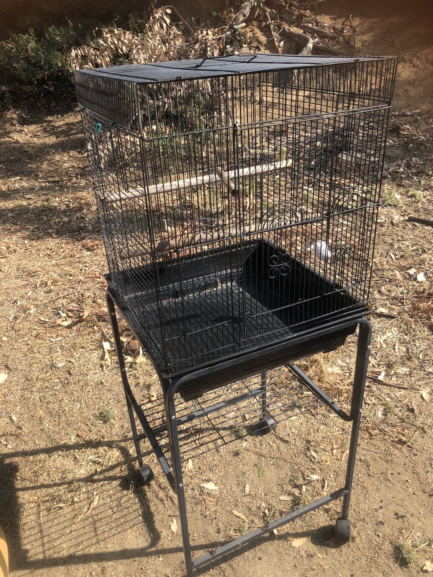 Bird Cage With Stand On Wheels 
