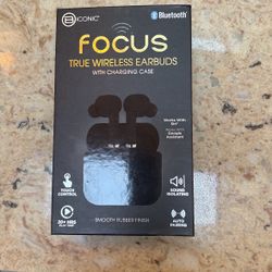 Wireless earbuds 