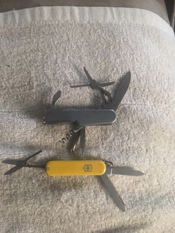 2-BRAND NEW NEVER USED MULTIPLE TOOLS $10.00