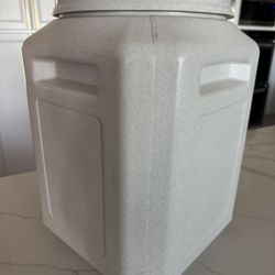 Gamma Vittles Vault plus, 50 lbs