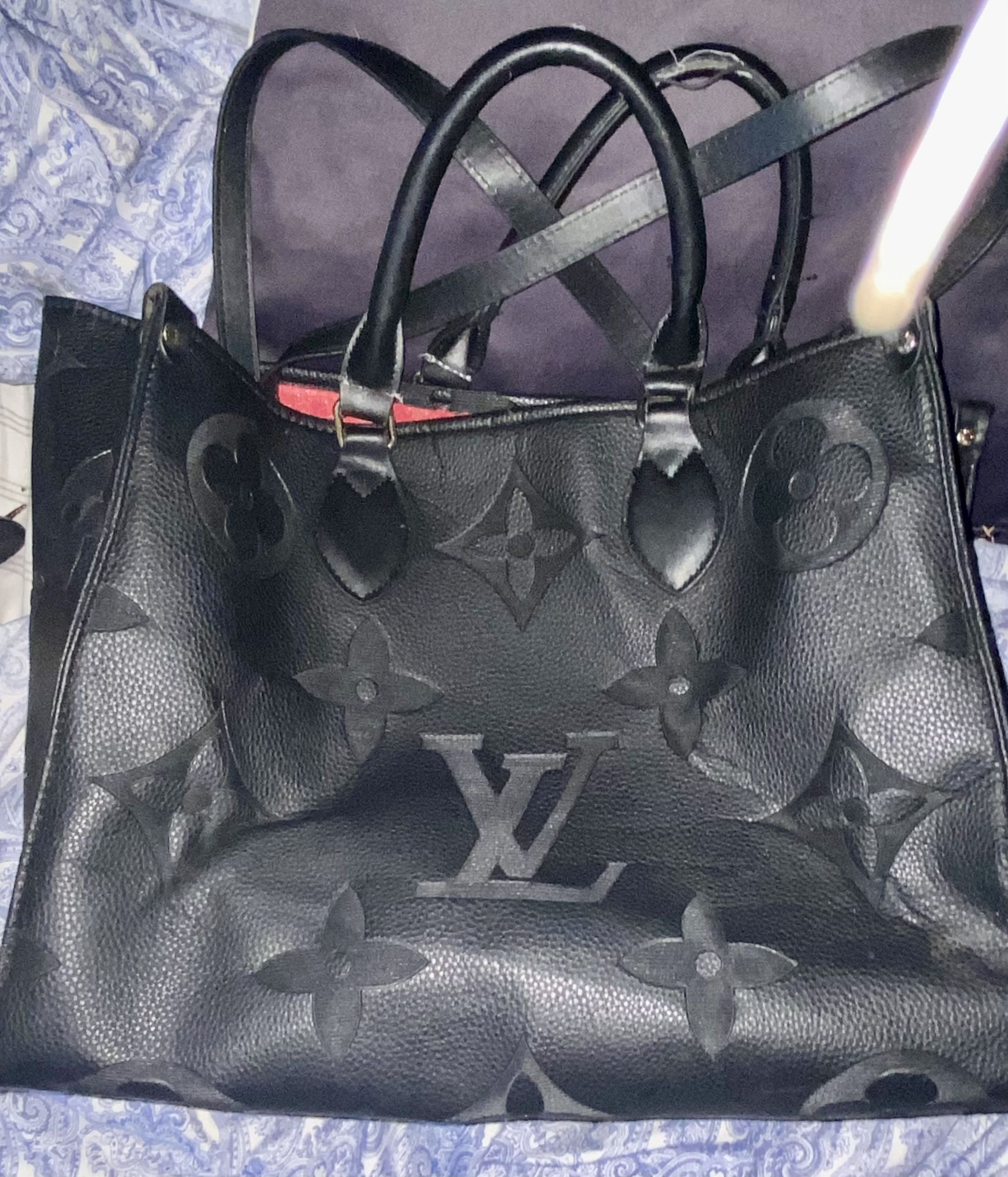LOUIS VUITTON ONTHEGO BLACK BAG PURSE