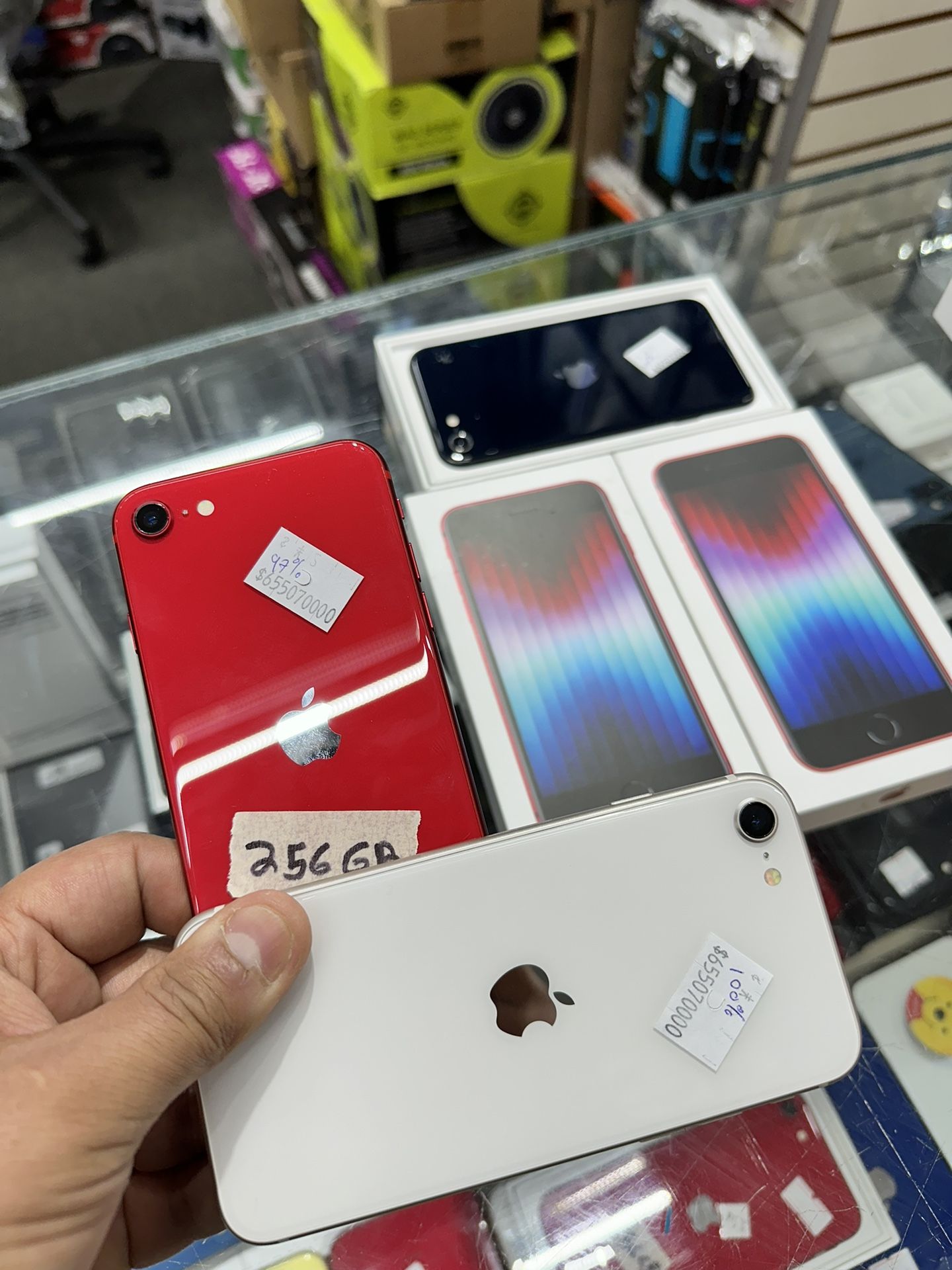 SE 2023. 3TH. ON SALE NOW. UNLOCKED