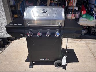 4-Burner Propane Gas Grill in Black with Stainless Steel Main Lid