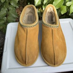 UGG Australia Tasman slip on slipper Men’s Size 12 chestnut brown