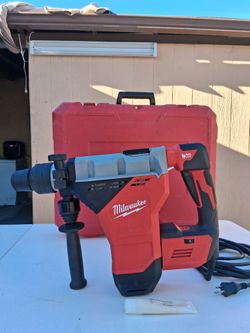 Milwaukee 1-3/4" SDS MAX ROTARY HAMMER