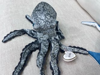 Stuffed toy with Tag