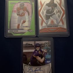 Rookie Card Lot with auto  Can throw in 2025 base with purchase