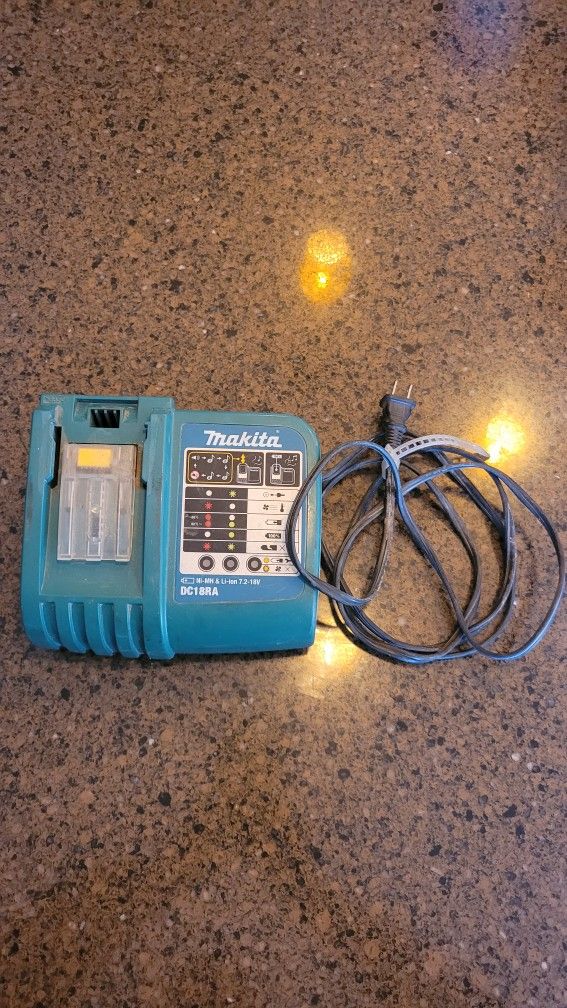 Makita Battery Charger Ni-MH & Li-ion 7.2 - 18V