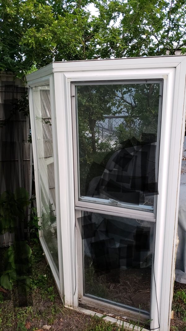 Bay window for sale 300.00 installed for Sale in Miami Bay window for sale 300.00 installed for Sale in Miami