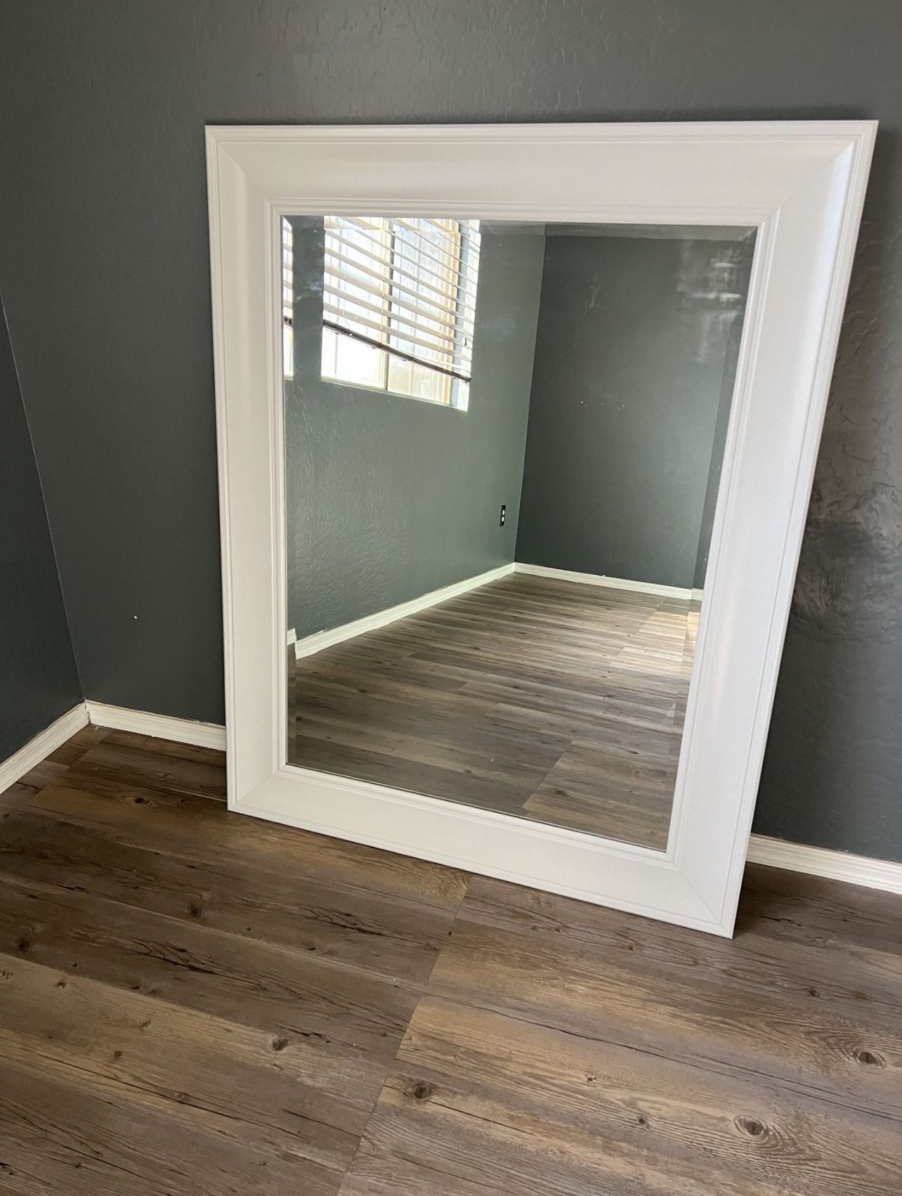 White Mirror