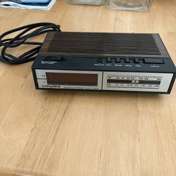 VTG Transcend AM/FM Alarm Clock Radio