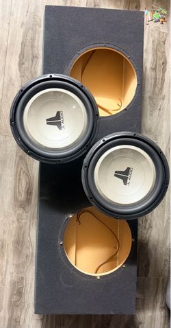 2 12” JL Audio W1v2 Subwoofers in a Sealed box