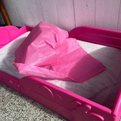 Girls, Minnie, mouse bed, and mattress