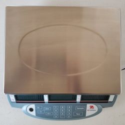 OHAUS Counting Scale