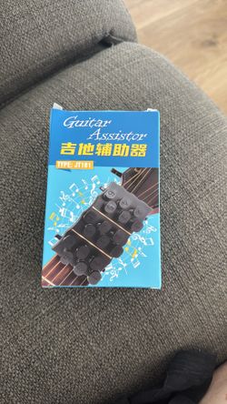 Portable guitar chord presser