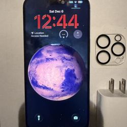 iphone 15 pro max White Titanium 256 gb White Att & Cricket Use Only