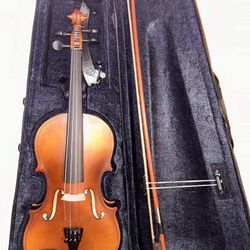 Starter Violin With Case.