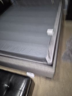Queen Bedroom