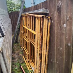 Scaffolding Sets And Planks 