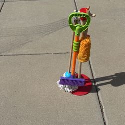 Melissa And Doug Kid Toy Cleaning Set 