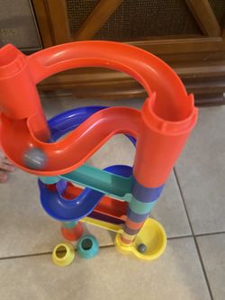 Marble run & Clown Puppet