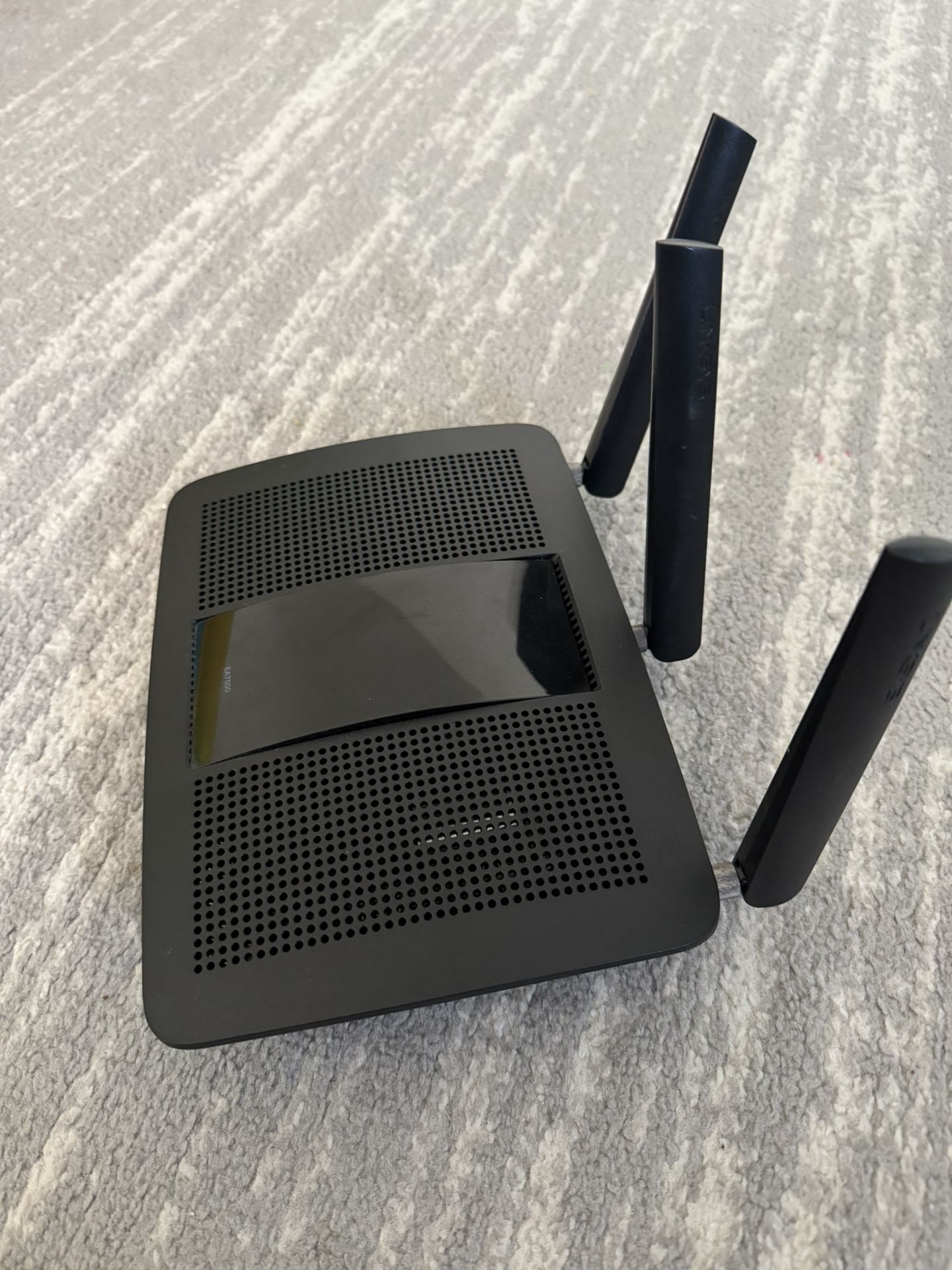 EA 7500 Internet Router