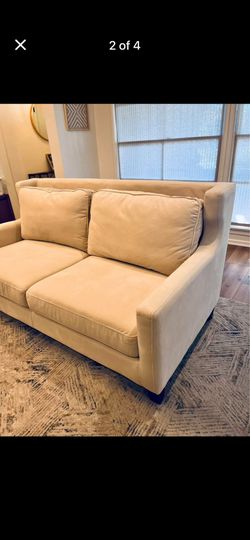like new loveseat sofa