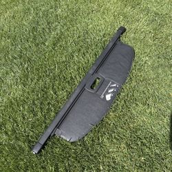Jeep Cherokee Rear Retractable Cover 