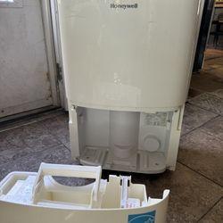 Honeywell Dehumidifier (model TP70WKN)