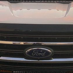 2017 – 2023 Ford F-250, 350, 450 AVS Hoodflector Dark Smoke Hood Shield