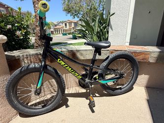 Specialized bike 16”