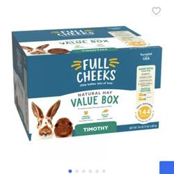 Full Cheeks Hay 40 Lbs box